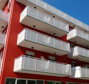 hotel-tritone-riccione.emilia-romagnahotels.net/